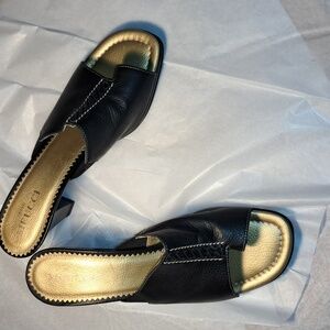 Sesto Meucci Sandal Mules. Black Leather. Made in Italy. Size 8 1/2 N.